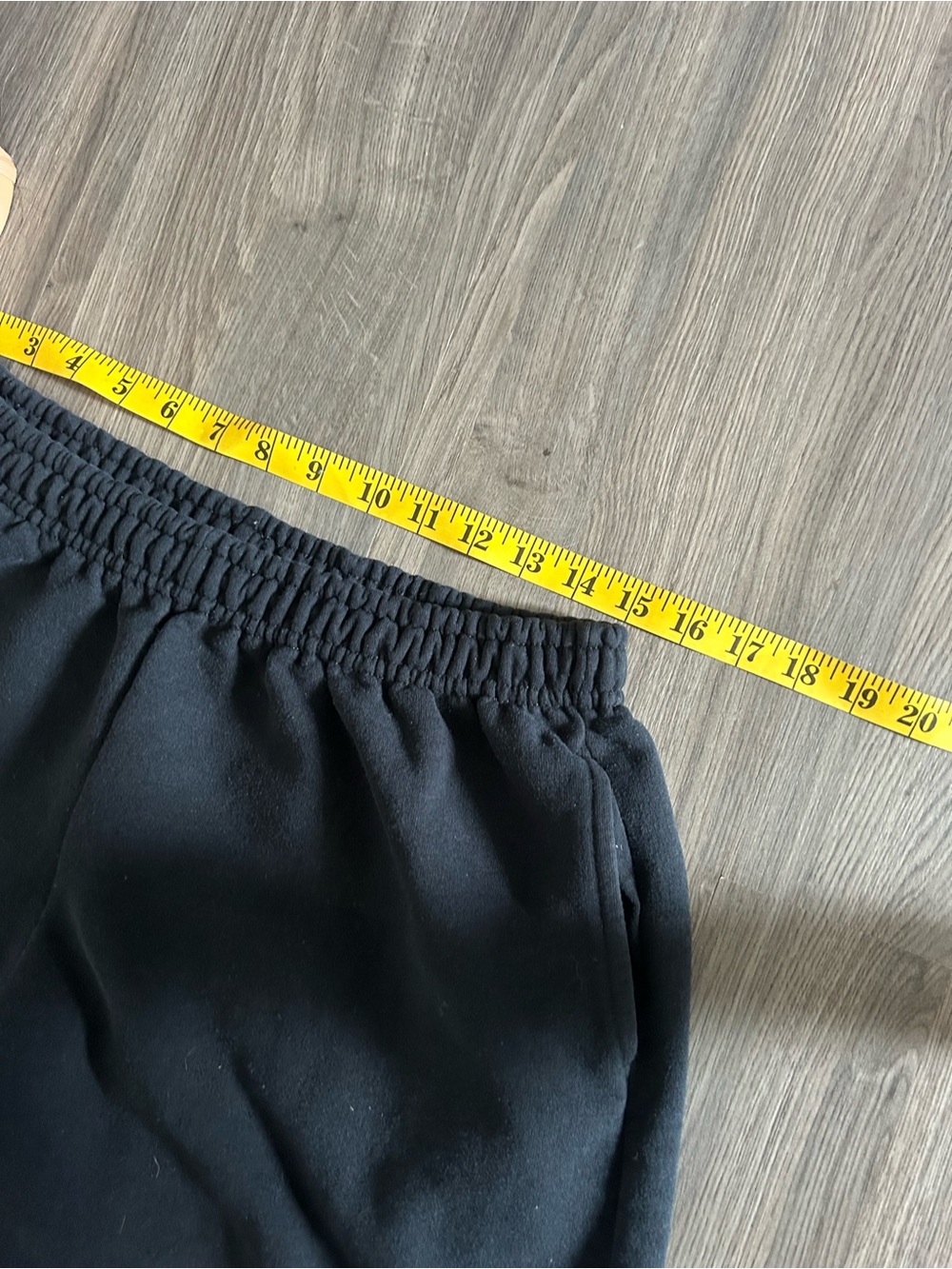 Relaxed fit black sweatpants - Picture 5 of 6